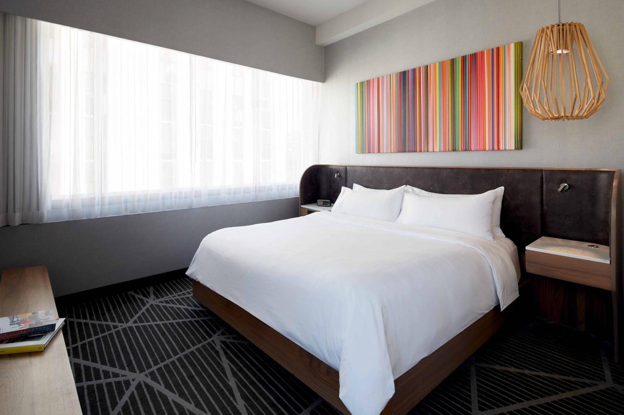 Renaissance Montreal Downtown Hotel Exterior foto