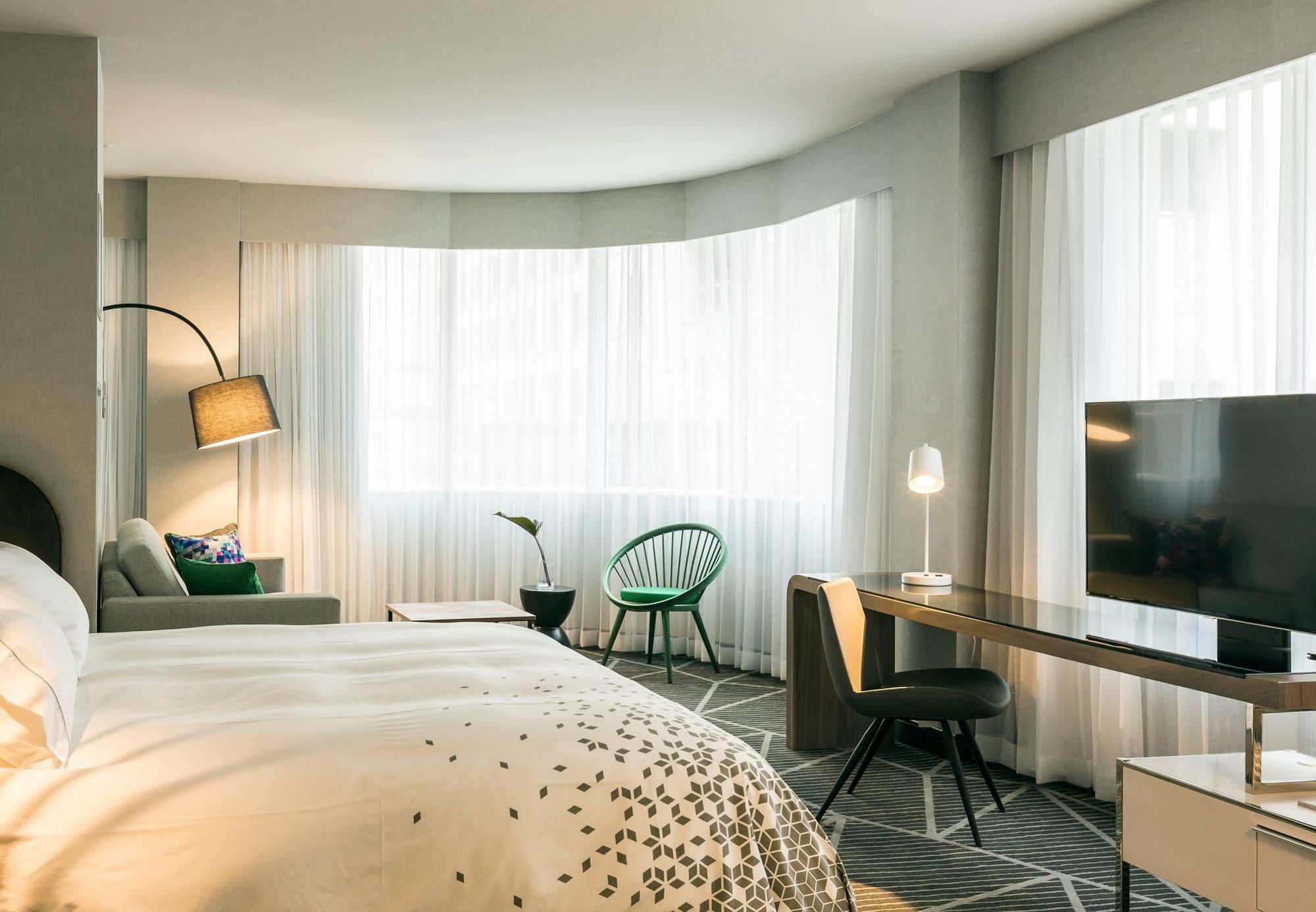 Renaissance Montreal Downtown Hotel Exterior foto